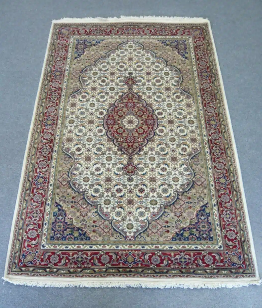 Indian Chakhari Cream/Red 2.48 x 1.51m