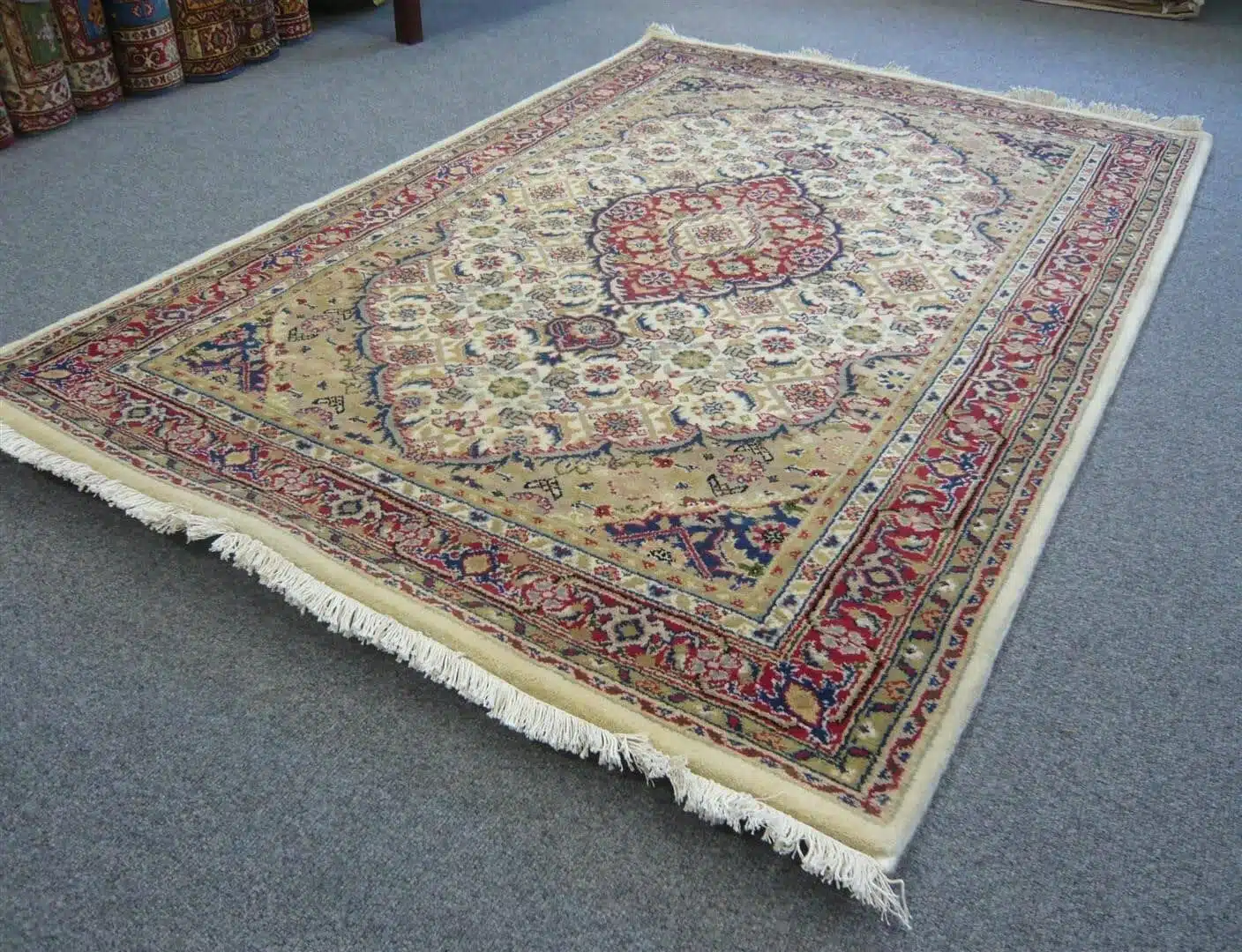 Indian Chakhari Cream/Red 1.82 x 1.26m