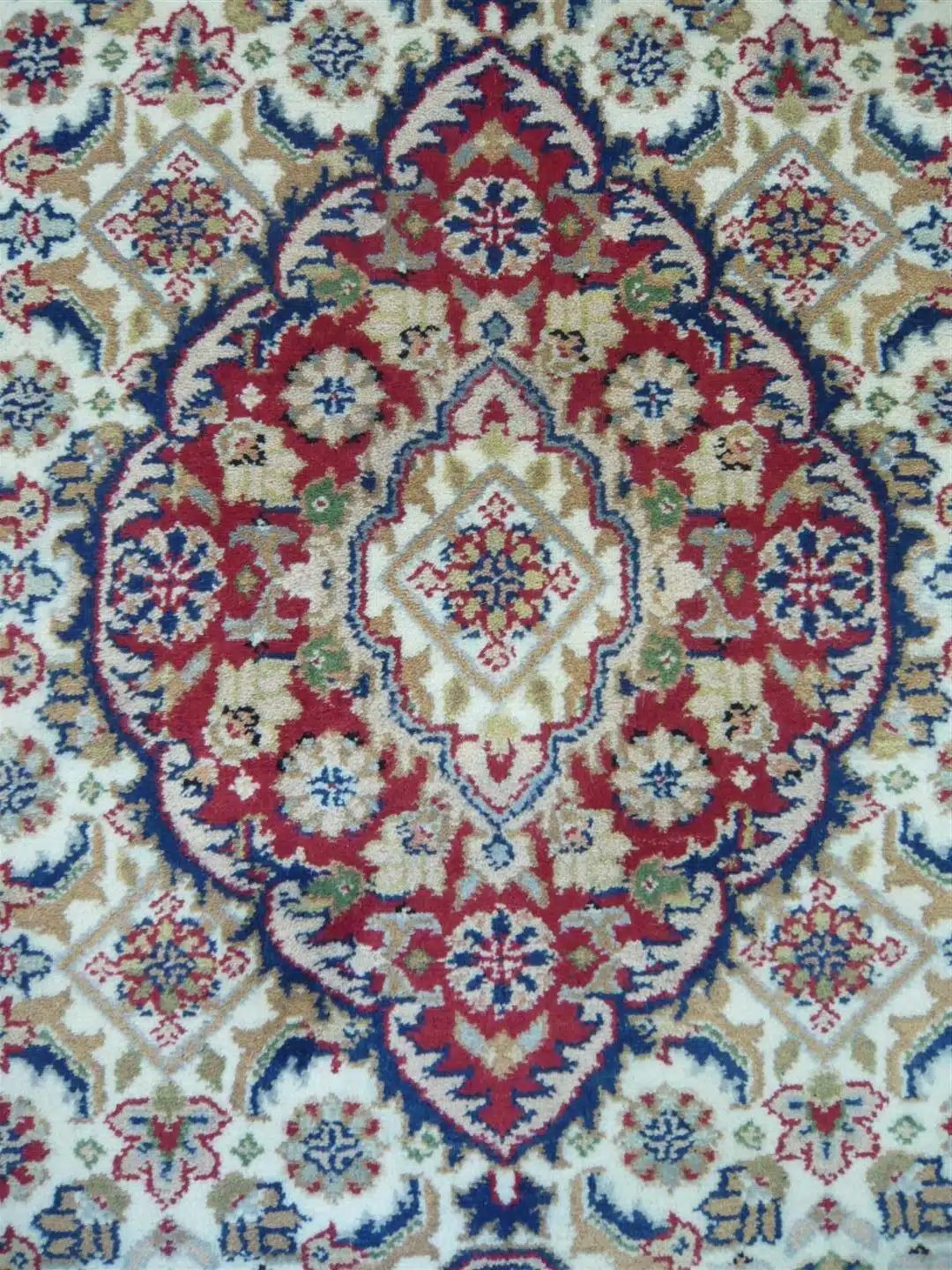 Indian Chakhari Cream/Red 1.82 x 1.26m