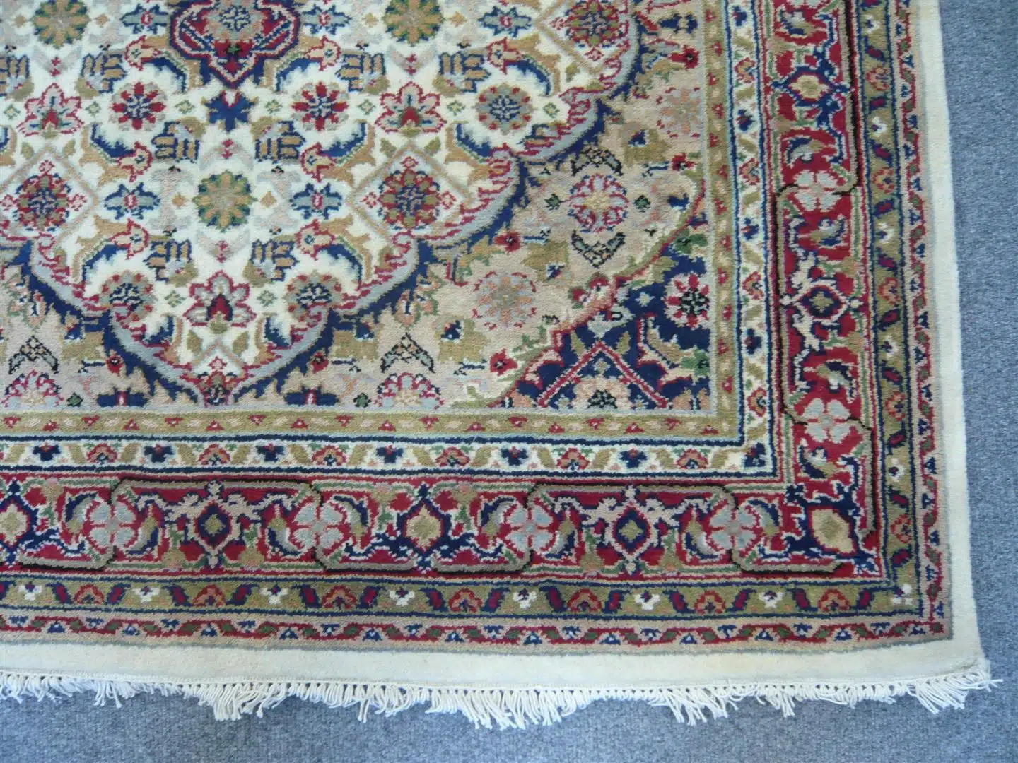 Indian Chakhari Cream/Red 1.82 x 1.26m