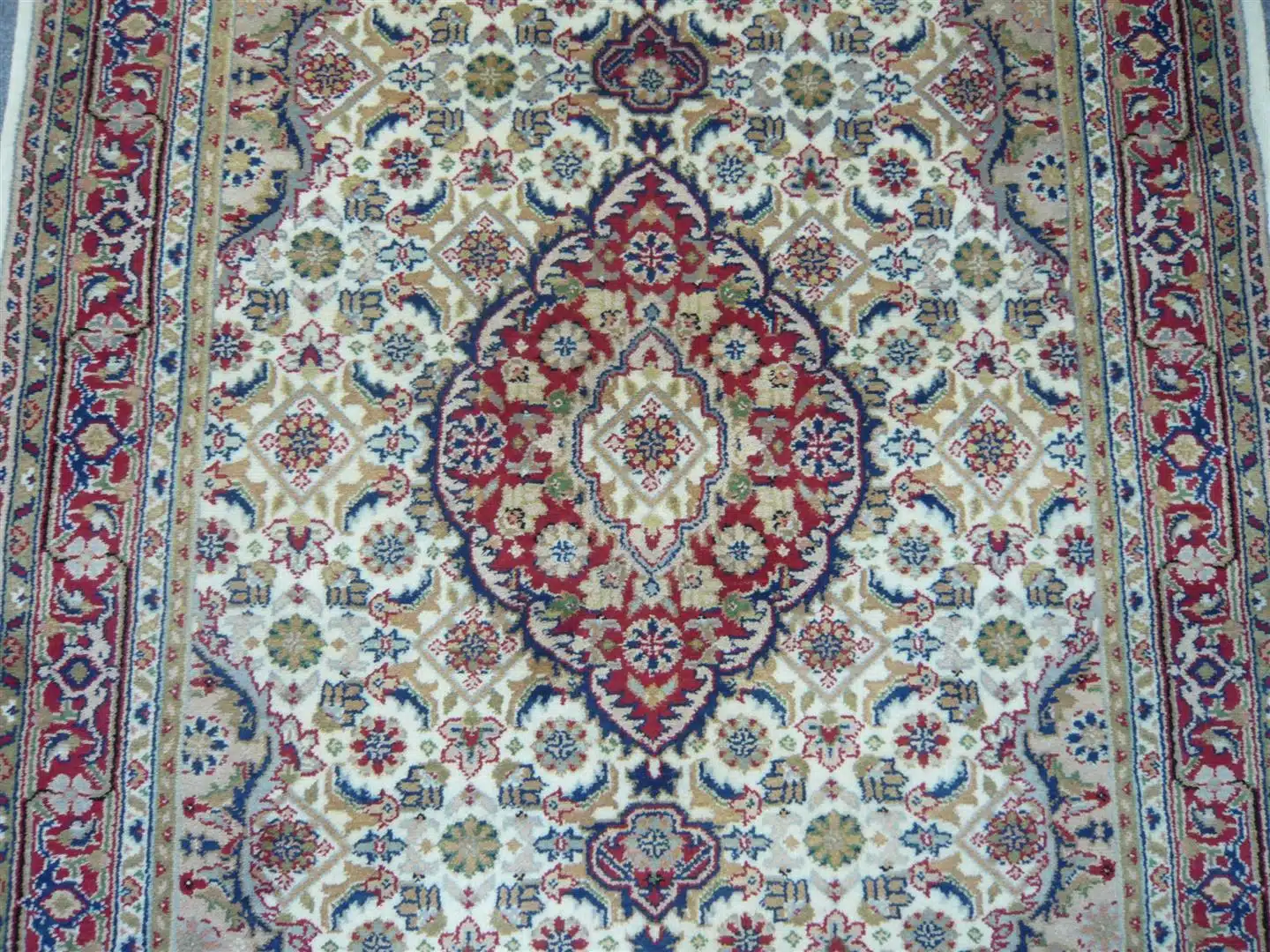 Indian Chakhari Cream/Red 1.82 x 1.26m