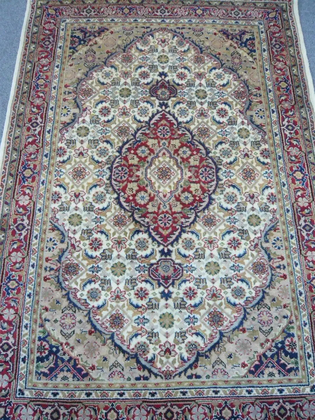 Indian Chakhari Cream/Red 1.82 x 1.26m